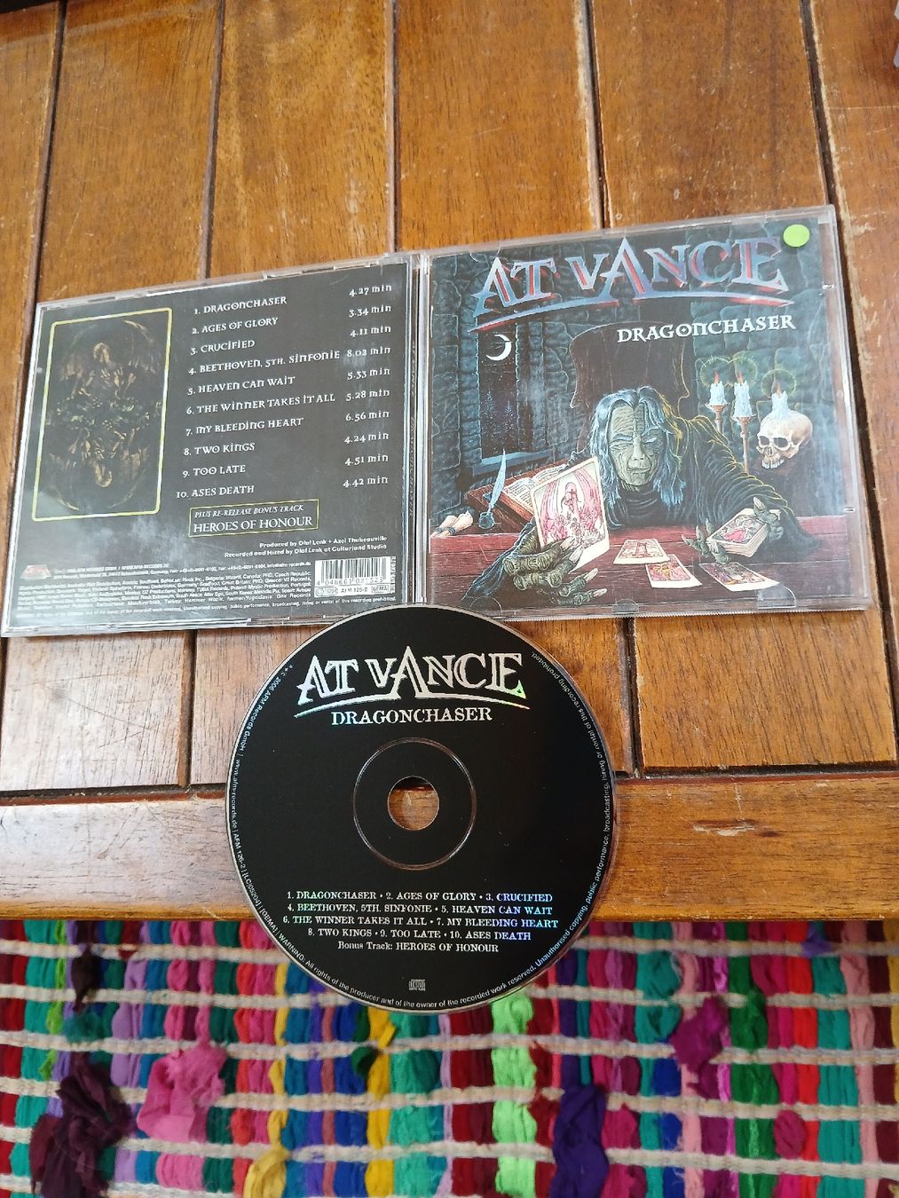 CD: at vance - dragon... – Usato da St-Cergue venduto da VeganWarrior