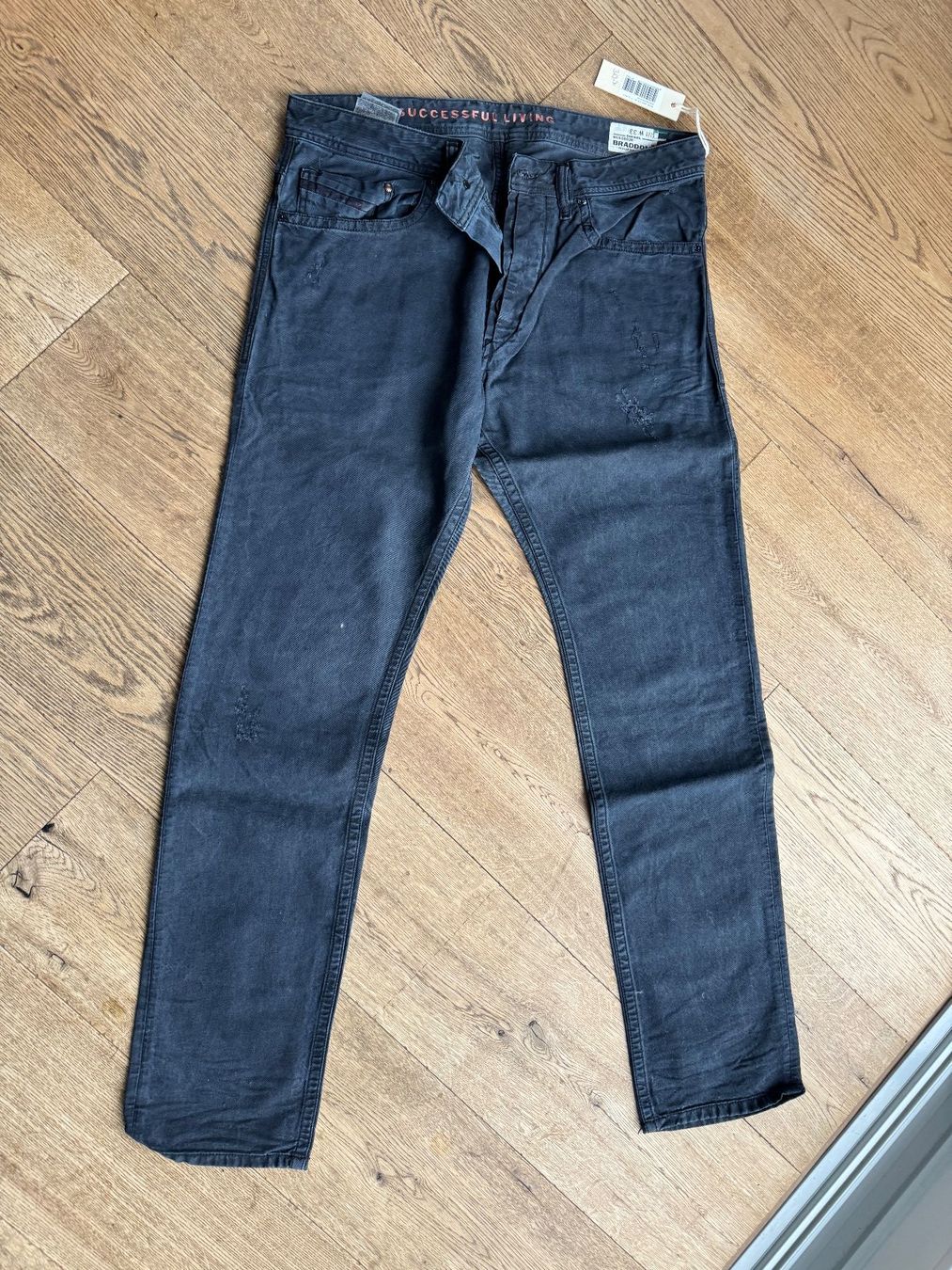 Diesel Pantaloni: Hose, Diesel **NEU**  33 – Nuovo (secondo la descrizione) da Stettfurt venduto da outlet72