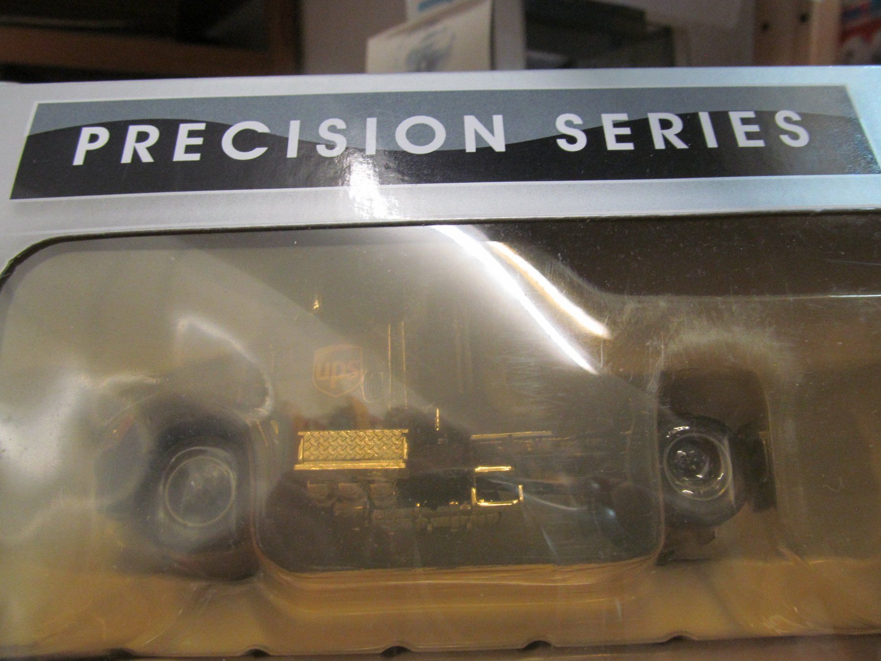 Kits de montage: FREIGHT LINER  UPS  1:53  TONKIN REPLICARS  PRECISION SERIES – Neuf avec emballage d'origine à Grueningen par malamut56 8