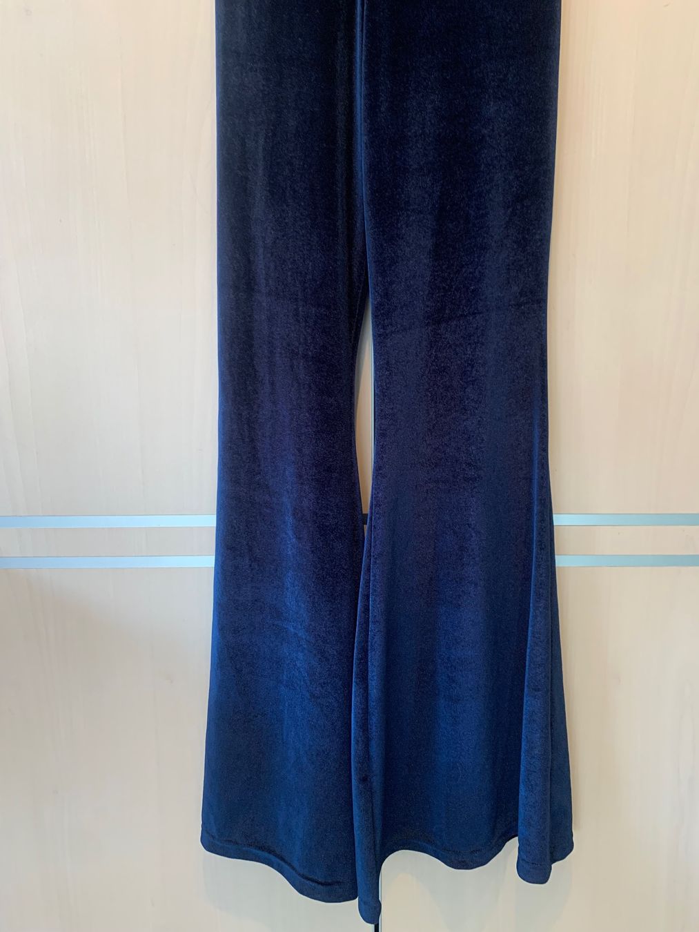 Tute: Samt Jumpsuit in dunkelblau, Gr. S – Usato da Rosshäusern venduto da MiJoDoOl 2