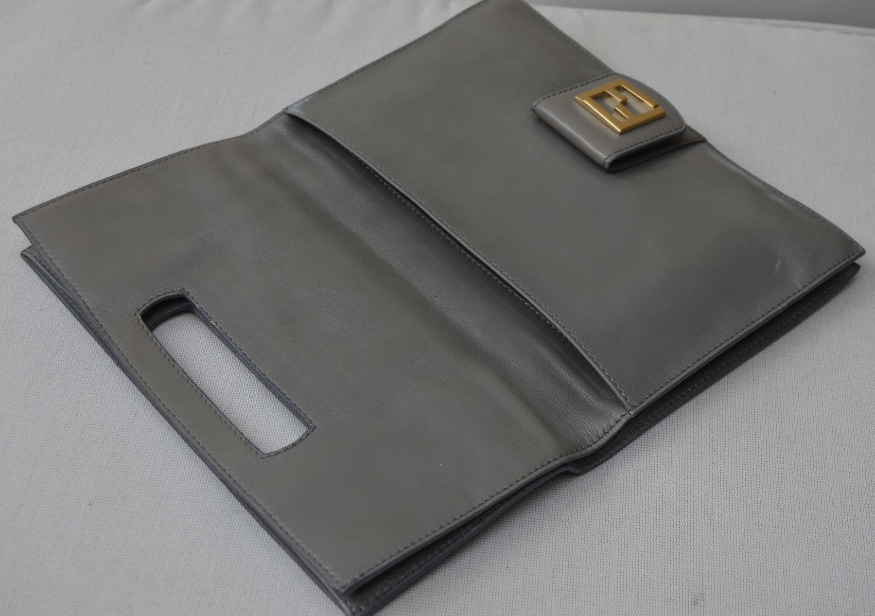 Fendi Taschen für Damen: Fendi Tasche / Sac / Pochette – Gebraucht aus Collonges von Auganien 3