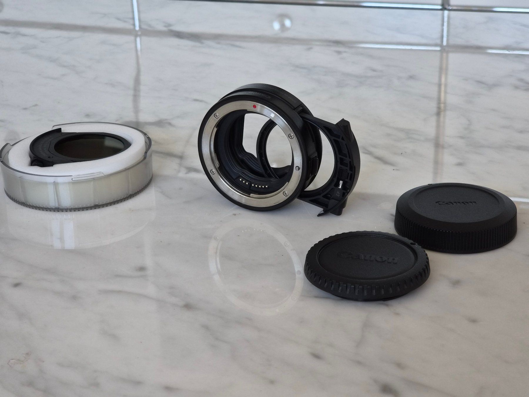 Canon Adattatori foto: Canon EF-RF Drop-In Filter Mount Adapter – Nuovo (secondo la descrizione) da Wallisellen venduto da Blackstone0820