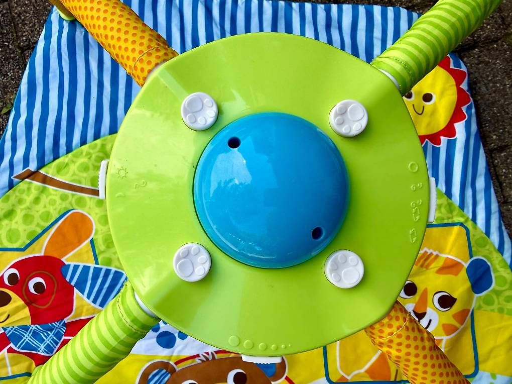 Tappeto da gioco: Baby Krabbeldecke mit Spielbogen – Usato da Zürich venduto da tom_m9qb 2