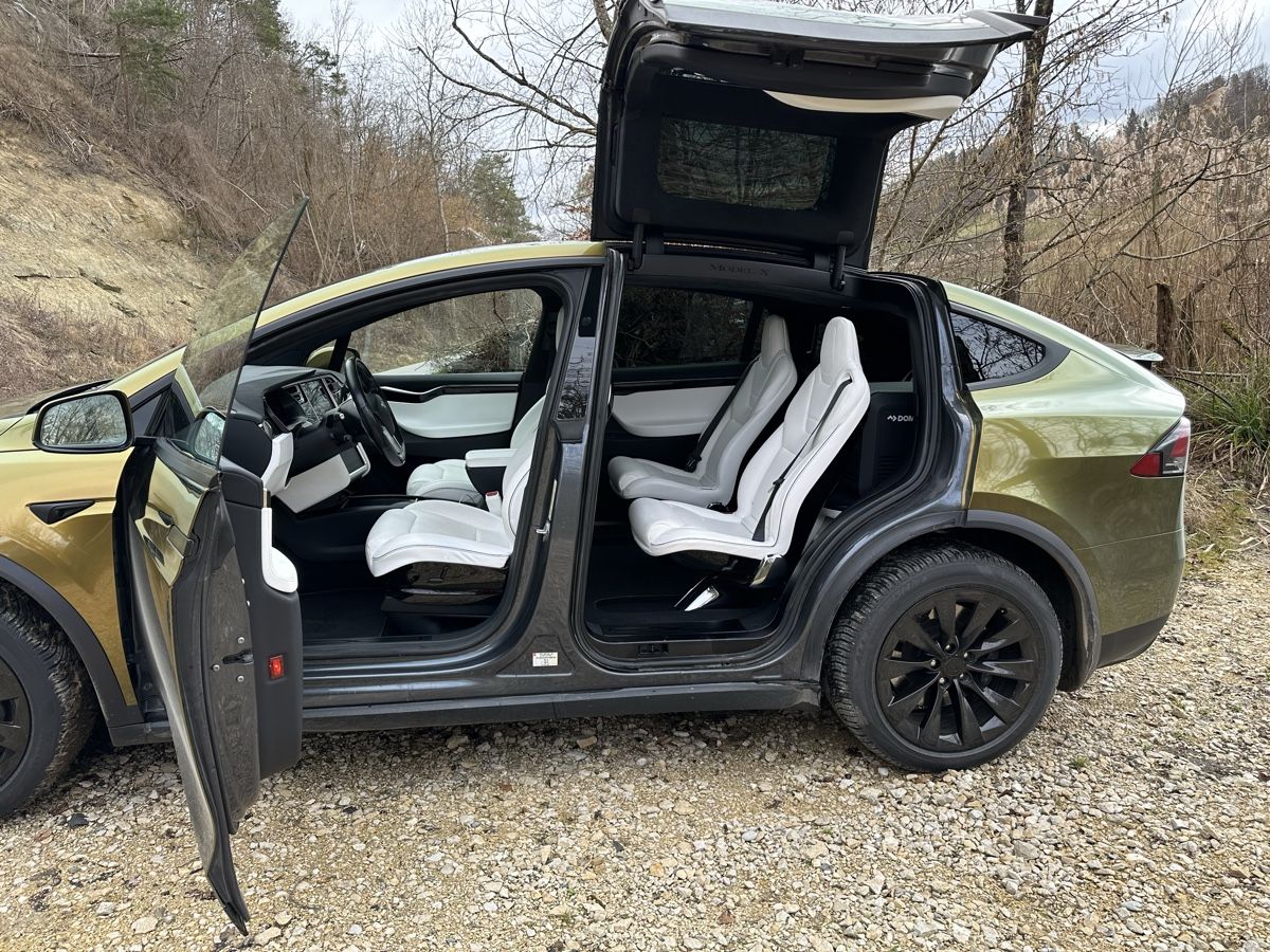 Tesla Autos: Tesla Model X 90D / Free Supercharge SC01 / 6 Plätzer / FSD – Gebraucht aus Schüpfen von magnex99 6