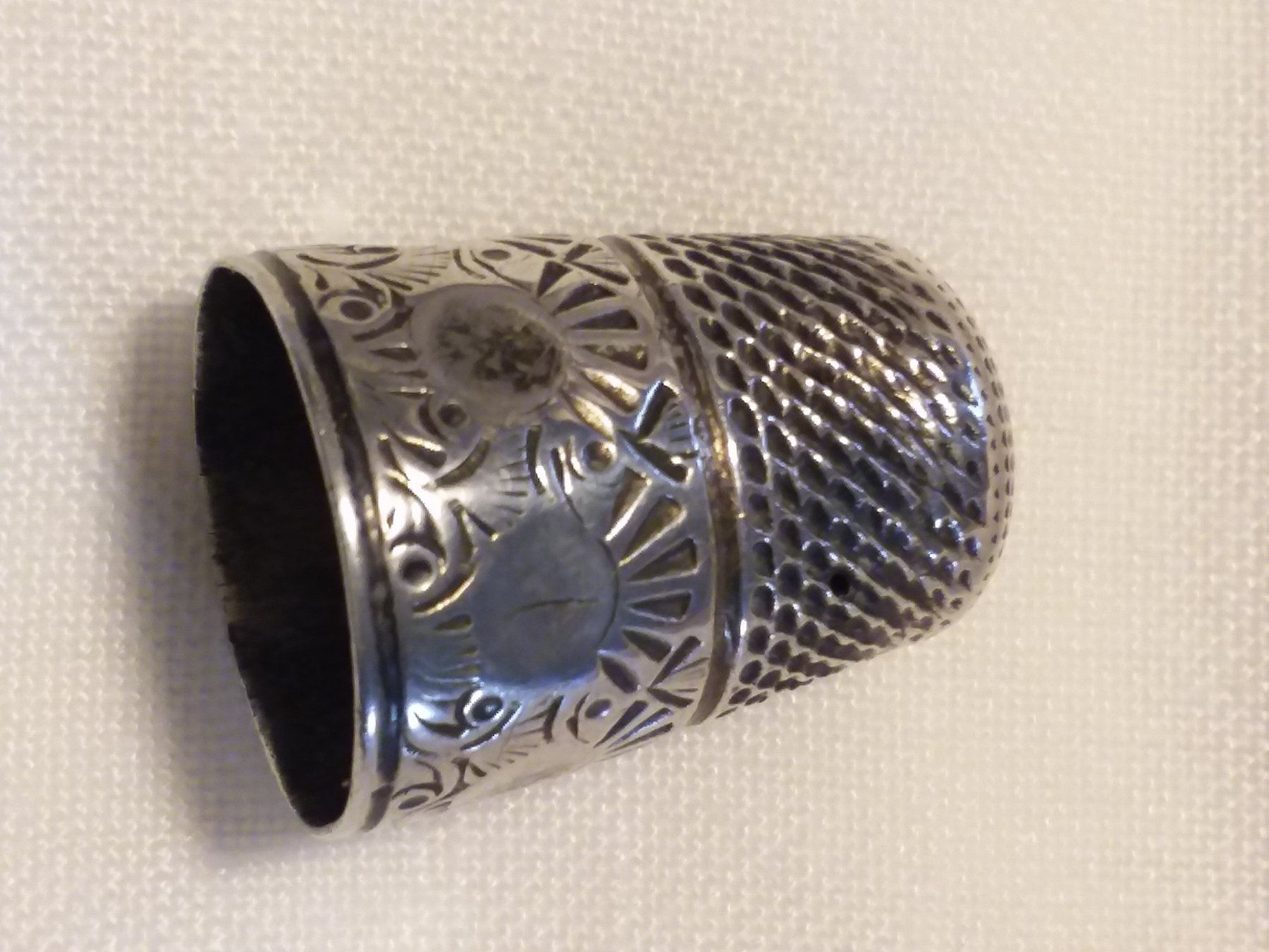 Fingerhüte: Antiker Fingerhut Sterling Silver – Gebraucht aus Zürich von  5