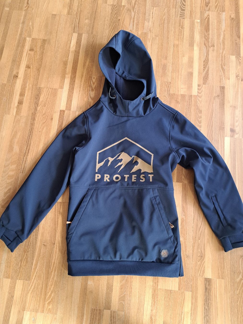 Protest Jacken: Protest Softshell Kapuzenpullover blau Grösse 140 /Neuwertig – Gebraucht aus Mollis von kae11