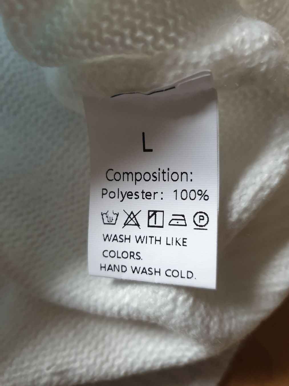 Pullover & Sweatshirts: Winter Pullover mit Rollkragen, Schneeflocken, Grösse L – Neu (gemäss Beschreibung) aus Reinach BL von Silvester1900 1