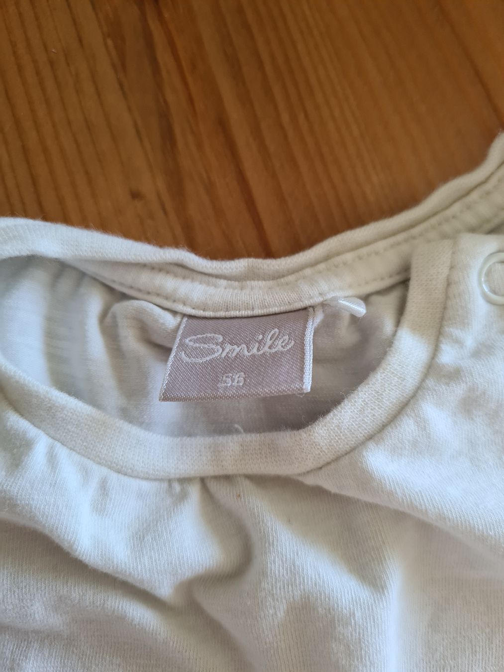 Hemden, Tops & T-Shirts: T-Shirt von Smile Grösse 56 – Gebraucht aus Horw von Mirii91 1