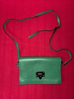 Grüne Handtasche