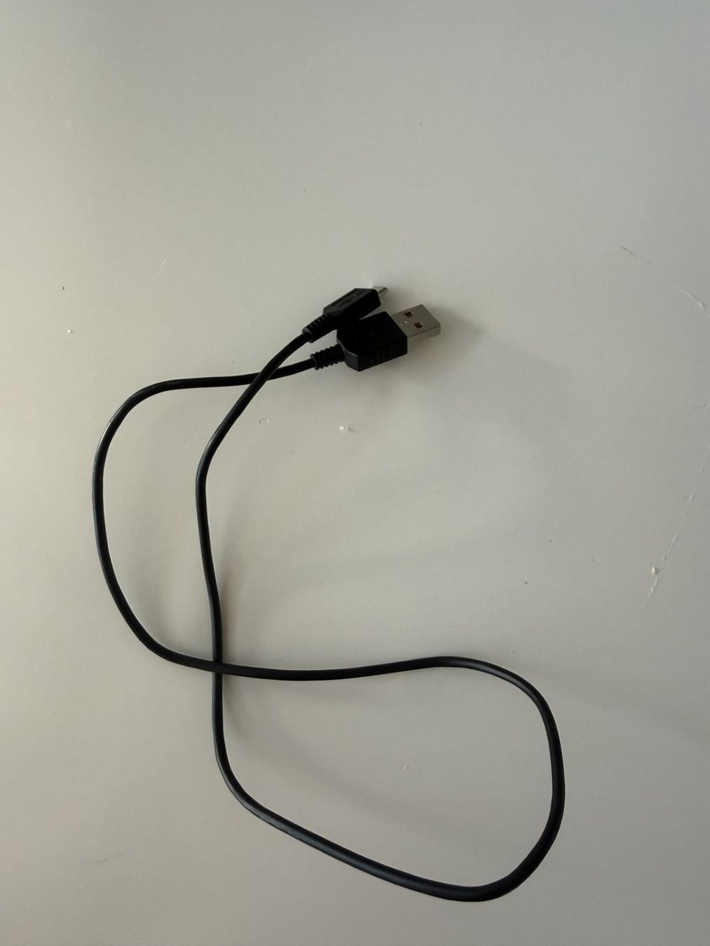 Kabel: Cable USB – Gebraucht aus Meyrin von marcmillenium