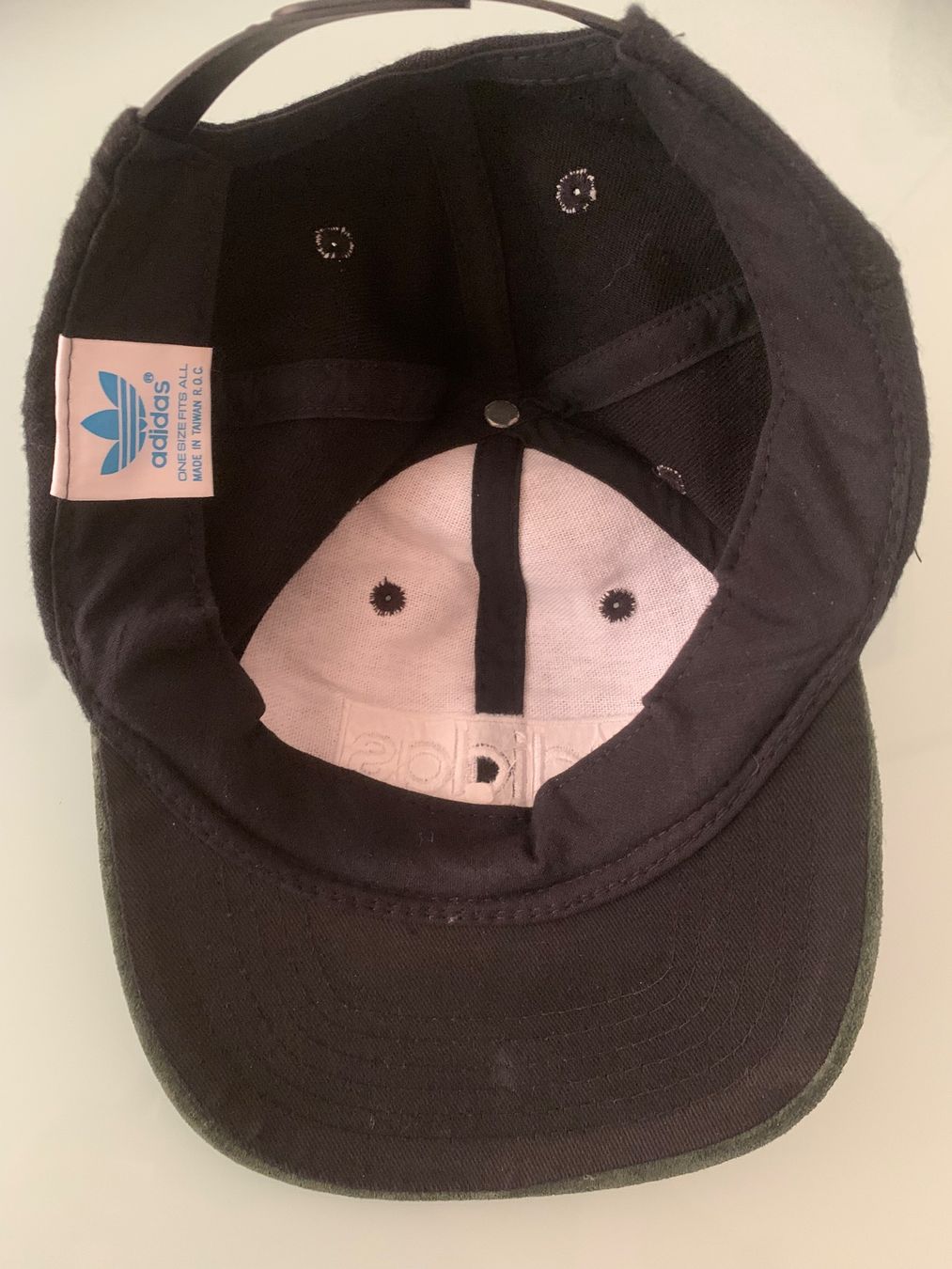 Adidas Copricapi, berretti & cappellini: Casquette années 90 vintage – Usato da Neuchâtel venduto da Aquila99 3