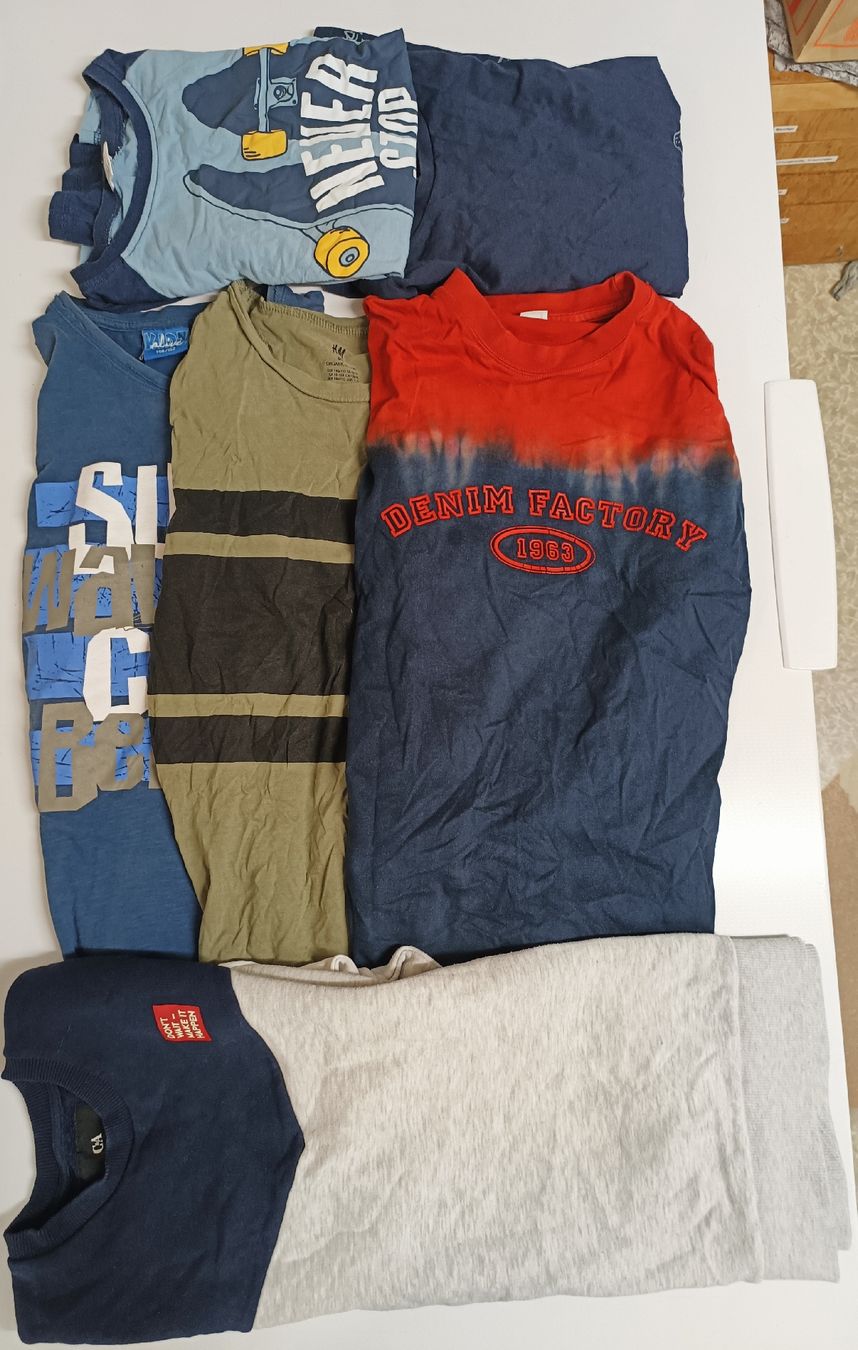 Lotti & Set di vestiti: Kleiderpaket Jungen 146/152 – Usato da Staffelbach venduto da smarties_fun 2