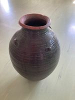 Alte Vase aus dem mittleren Osten