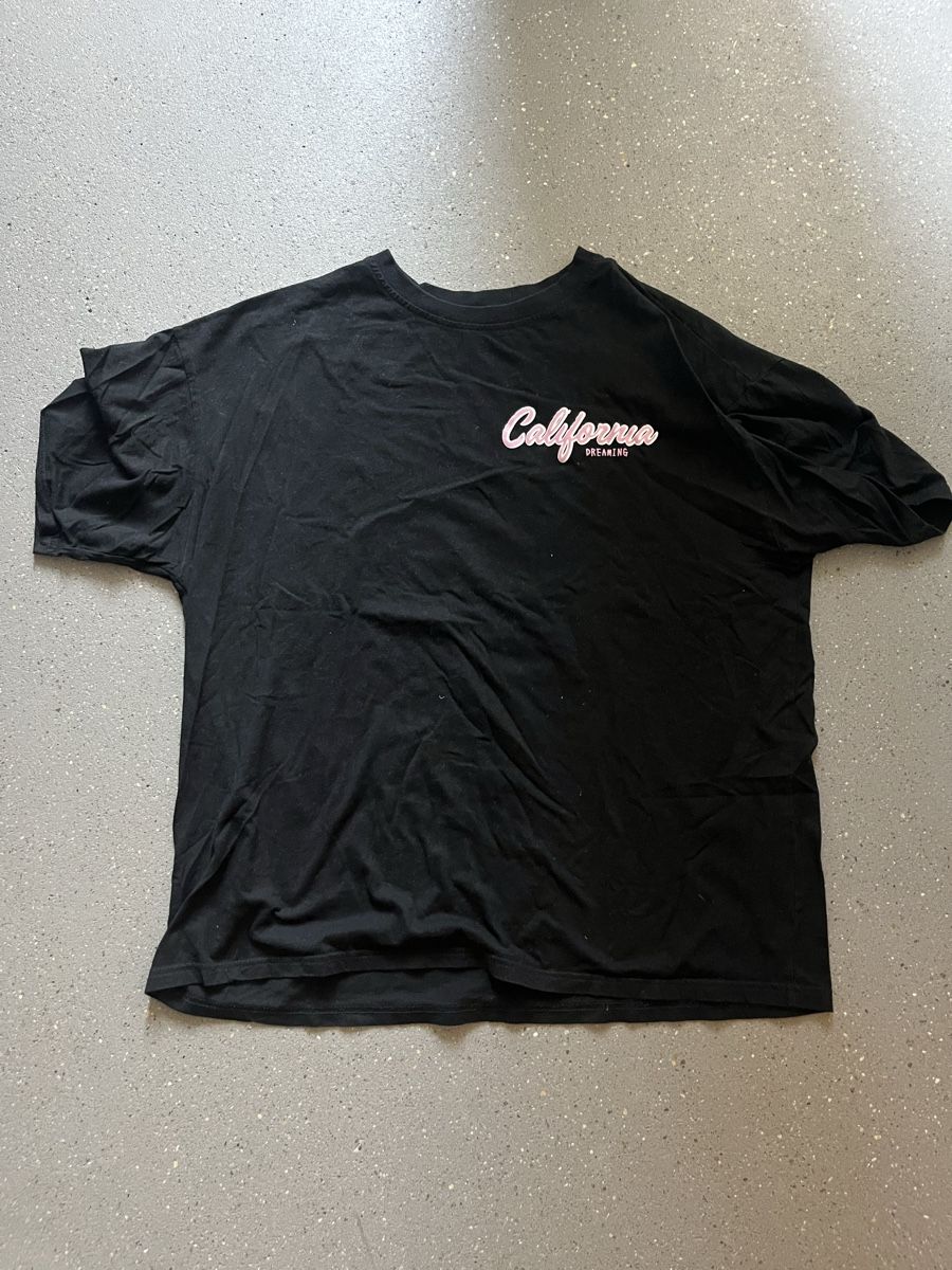Shein T-shirt: T-Shirt California, Gr. M – Usato da Möhlin venduto da eny_lsk7 1