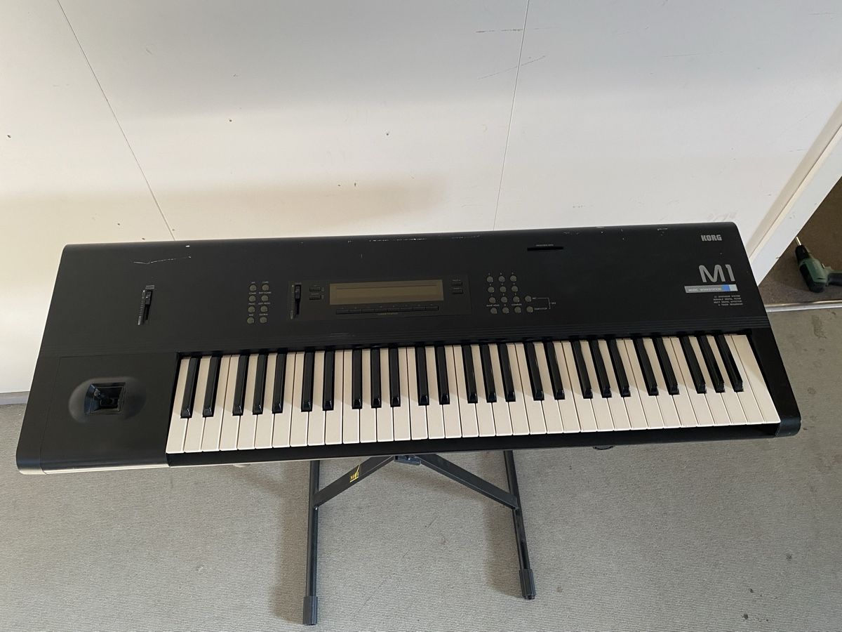Korg Musikinstrumente: Korg M1 – Gebraucht aus Bremgarten b. Bern von