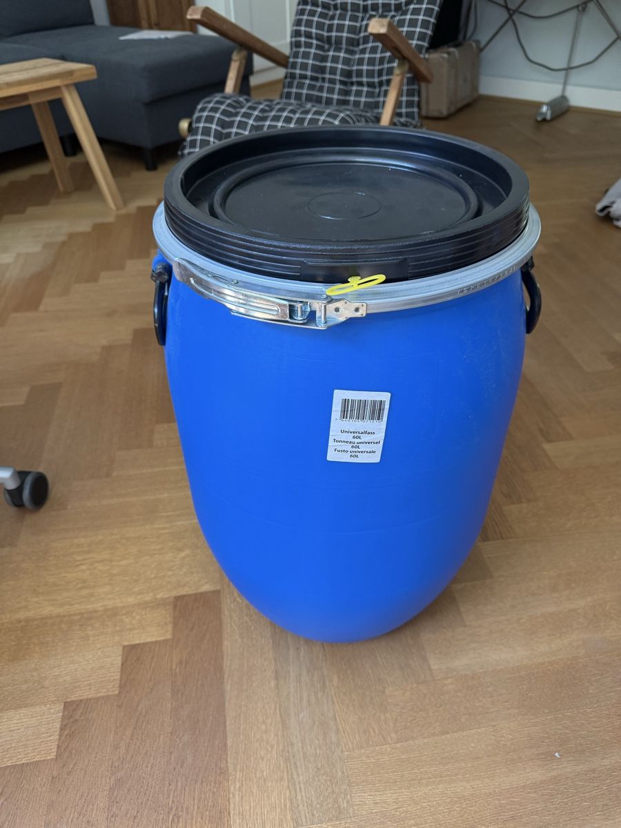 Accessoires: Universalfass 60L – Neuf (Voir description) à Bern par toroksanyo