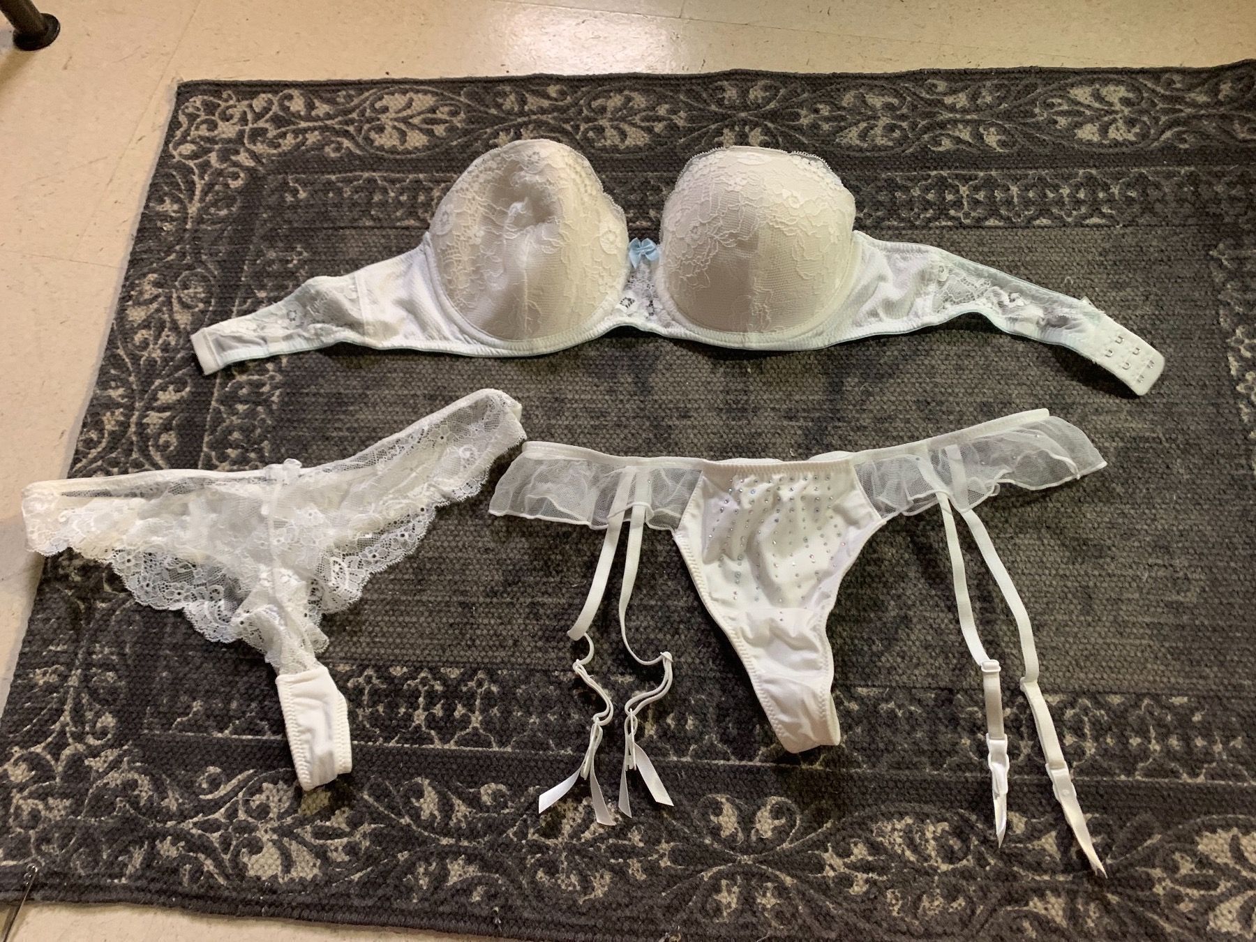Altra biancheria intima: Hochzeitsunterwäsche – Usato da Hochdorf venduto da Forestgreen 1