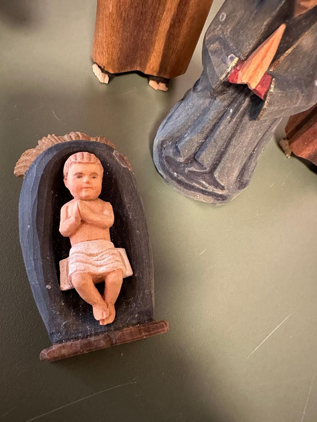 Figurines: Krippenfiguren der Huggler Holzbildhauerei – D'occasion à Bern par jal_z675 5
