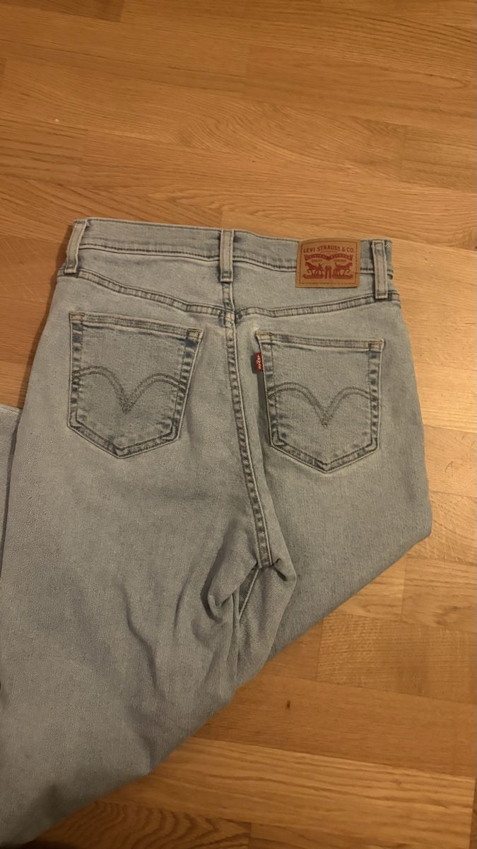 Levi's Jeans: Levis Jeans 28 – Nuovo (secondo la descrizione) da Bern venduto da best.secondhand 2