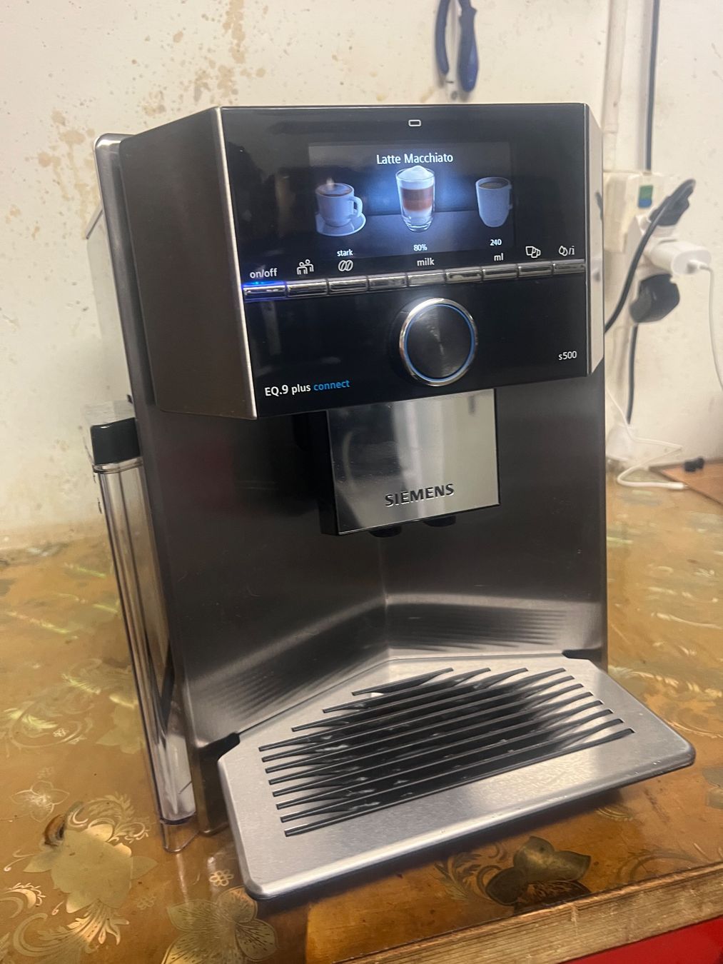 Macchine per caffè & Macchine per espresso: Siemens Q9 plus Connect  S500 – Usato da Adliswil venduto da Claris02 6