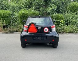 Toyota iQ 45km/h, Kategorie F
