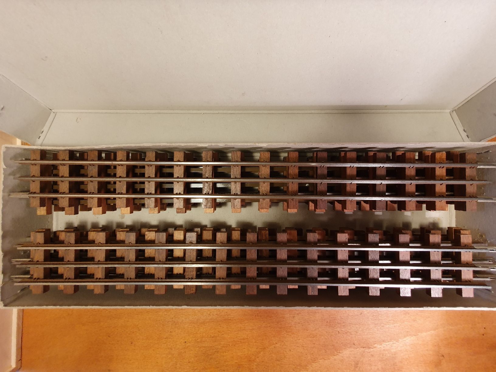 Modellini di ferrovie: 11 gerade Keiser Schienen NO 211, Spur 0, 48 cm – Usato da Riehen venduto da Sandra184
