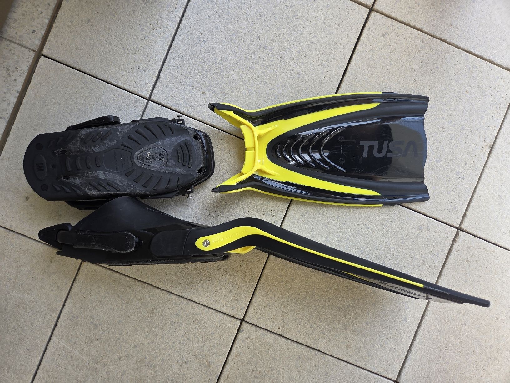 Pinne, Maschere & Boccagli: Tusa Hyflex Switch Flossen - Grösse M – Usato da Eglisau venduto da tho_b8sc 3