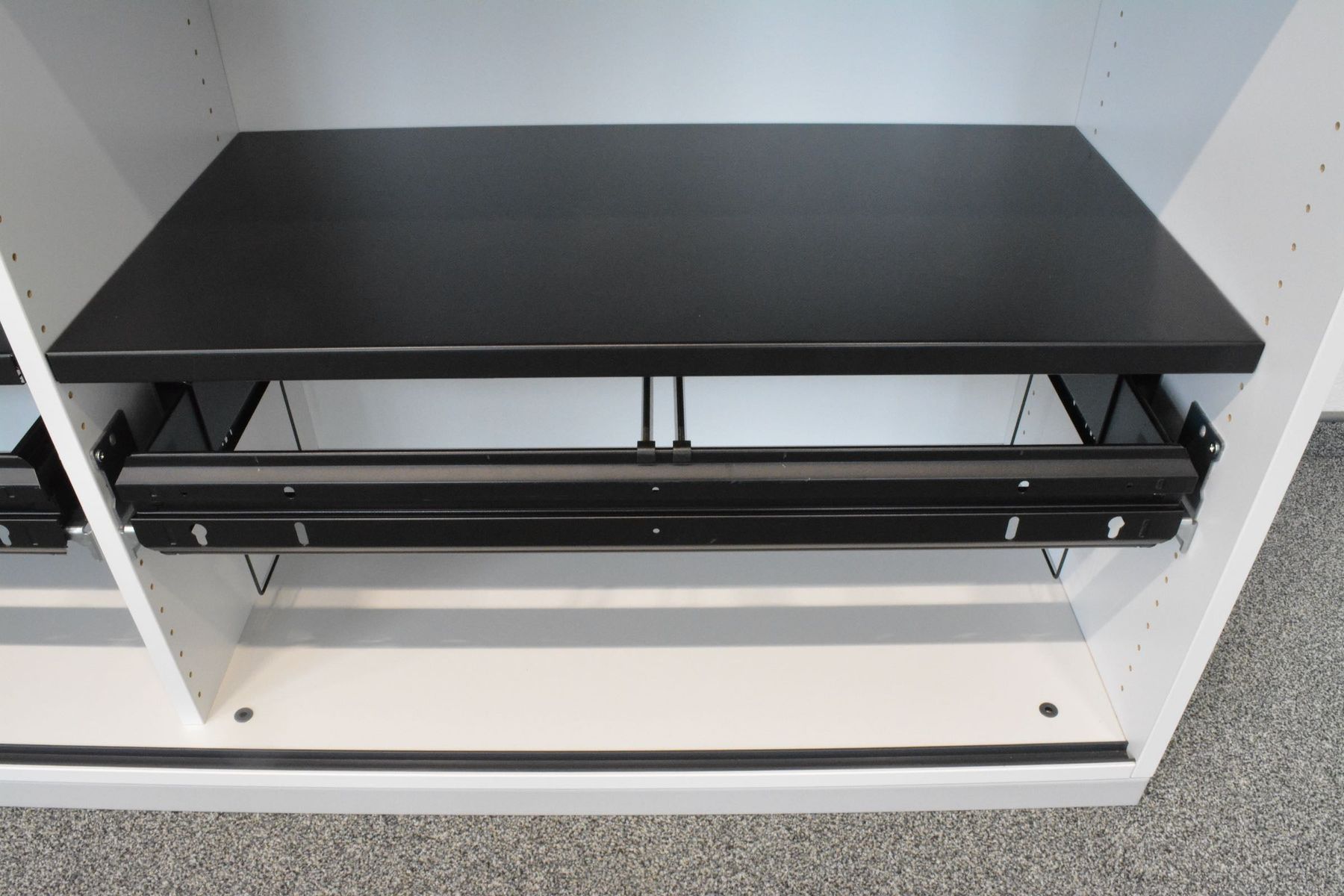 Scaffali: Steelcase Share It Hängeregister-Einsatz Einbaubreite 763mm – Usato da Schönenwerd venduto da mcofficeshop