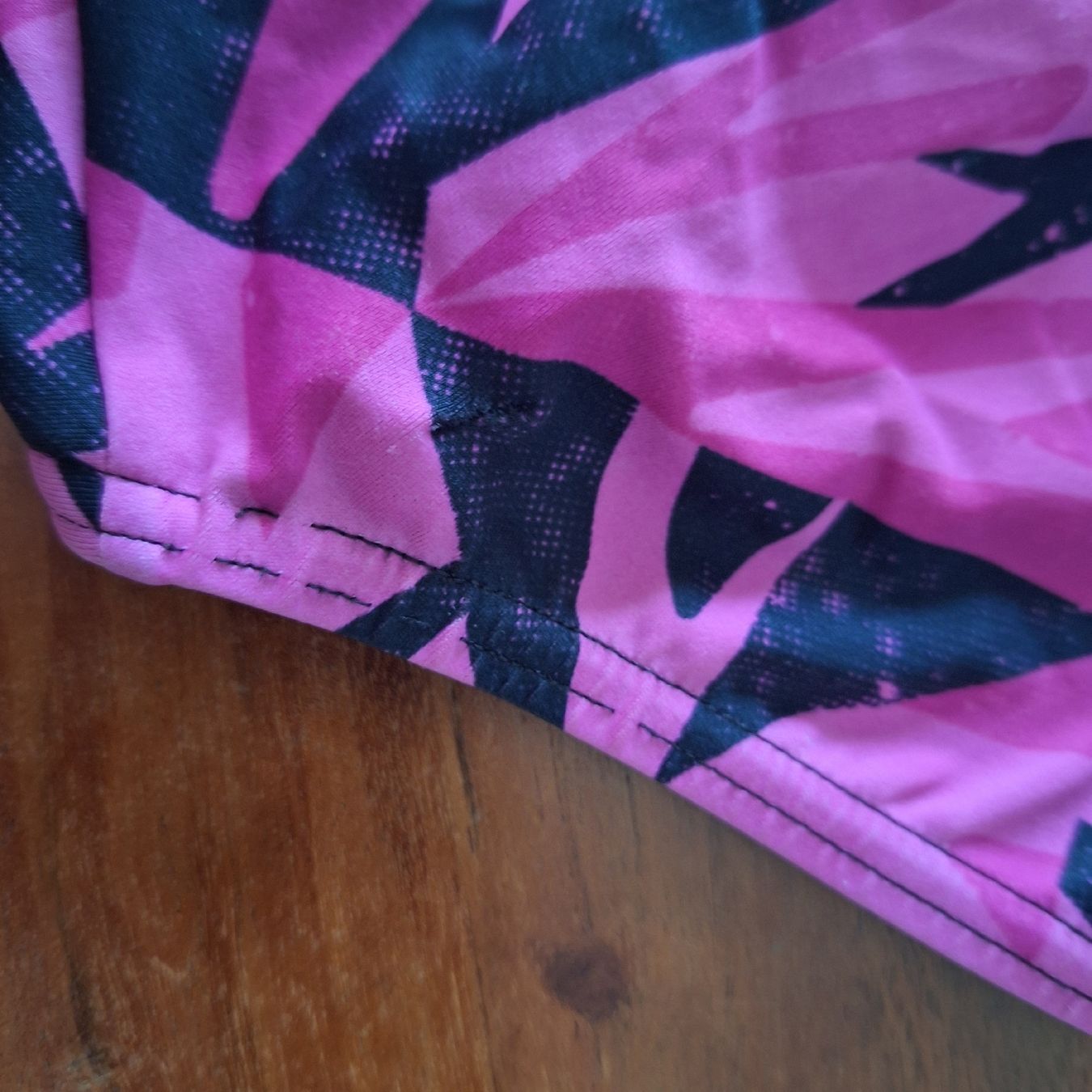 Speedo Badekleider & Bikinis: Badeanzug Speedo Pink Schwarz Grösse 164 Mädchen – Gebraucht aus Schübelbach von rab02 4