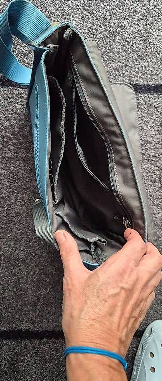 Bree Borse: BREE Messenger Tasche Farbe Blau – Usato da Dietikon venduto da Agiraffe 3
