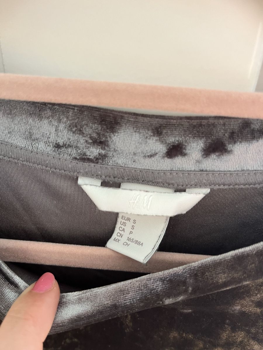 H&M Maglioni & Felpe: Samt Grau Crewneck h&m – Nuovo (secondo la descrizione) da Zürich venduto da Shopmystyle 1
