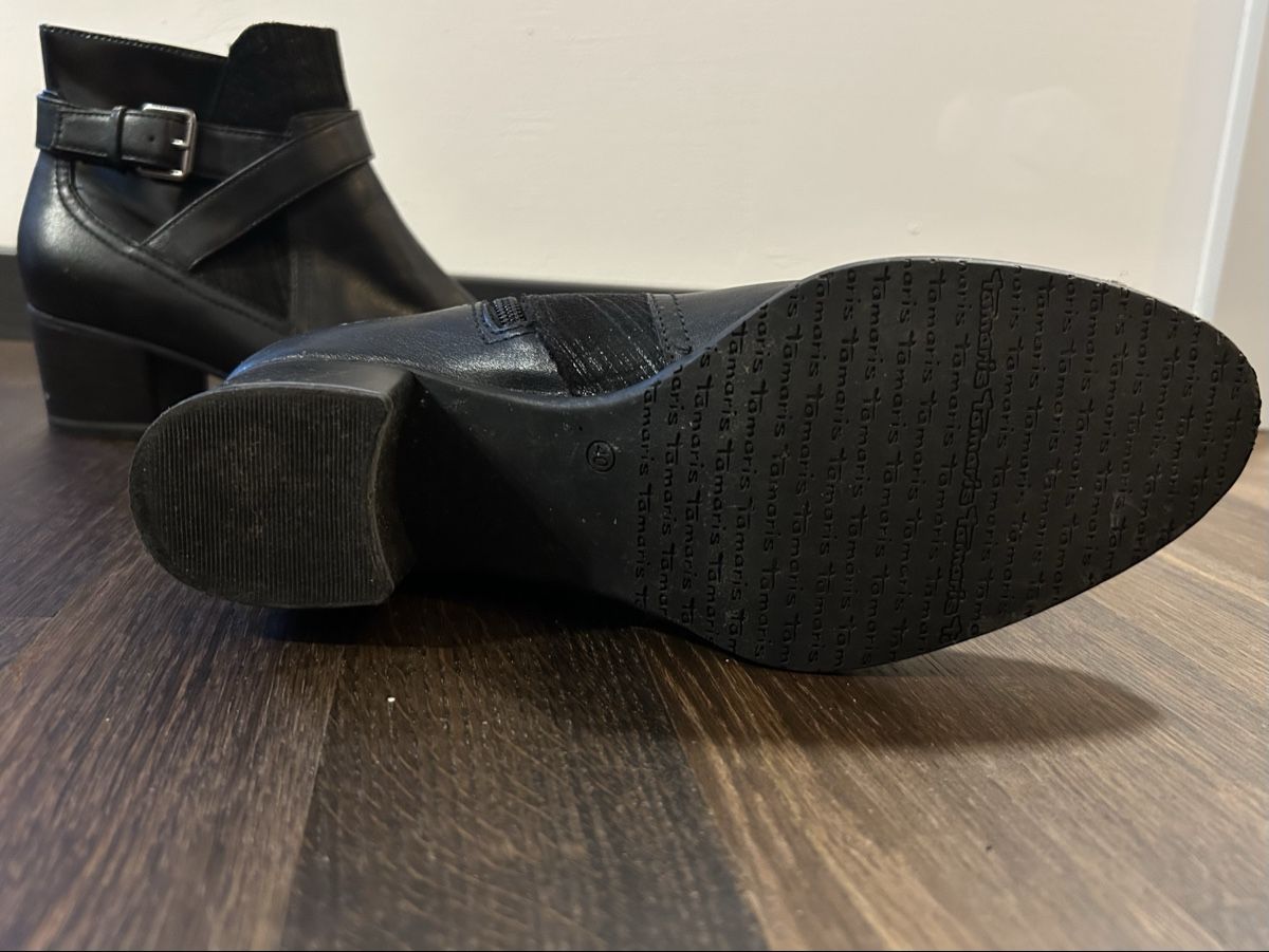 Tamaris Scarpe da donna: Tamaris Stiefeletten Gr. 40, schwarz – Usato da Aarau venduto da Rova_13 2
