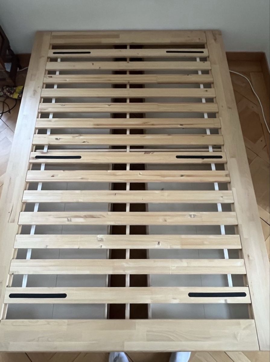 Ikea Letti: Ikea MANDAL Bett 140x200cm – Usato da Zürich venduto da lil_2zqw 4