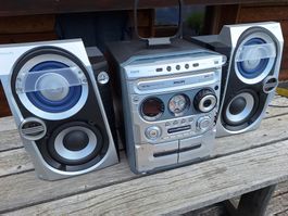 Philips Stereoanlage (CD, Kasseten, UKW Radio)