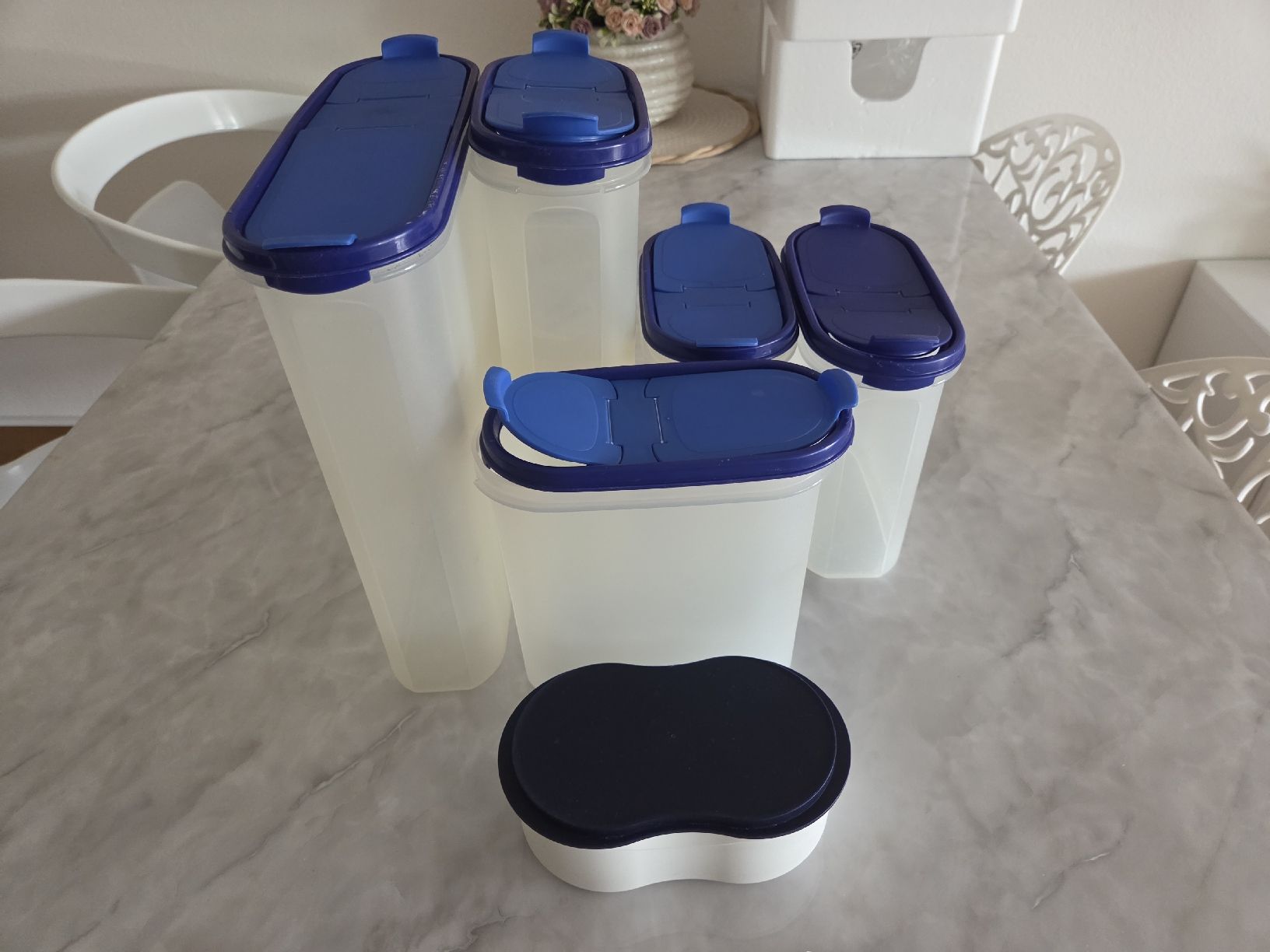 Tupperware Contenitori & Simili: Tupperware Vorratsbehälter – Usato da Embrach venduto da Musti20