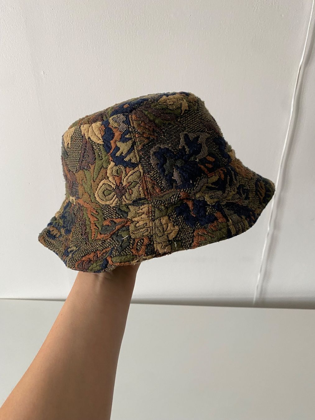 Copricapi, berretti & cappellini: Herbstlicher Fischerhut, einzigartiges Muster, onesize – Nuovo e nell'imballaggio originale da lommis venduto da inf_thv8