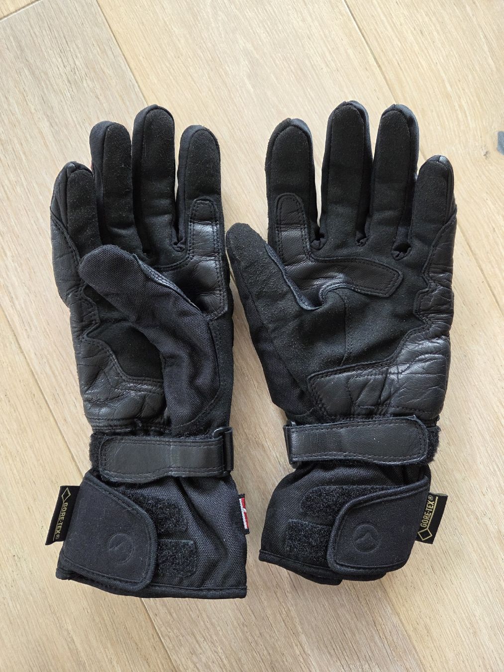 Guanti & manicotti: DANE Gore-Tex Motorradhandschuhe Gr. 9.5/LL, 8 jährig – Usato da Hinwil venduto da Jessica13 1