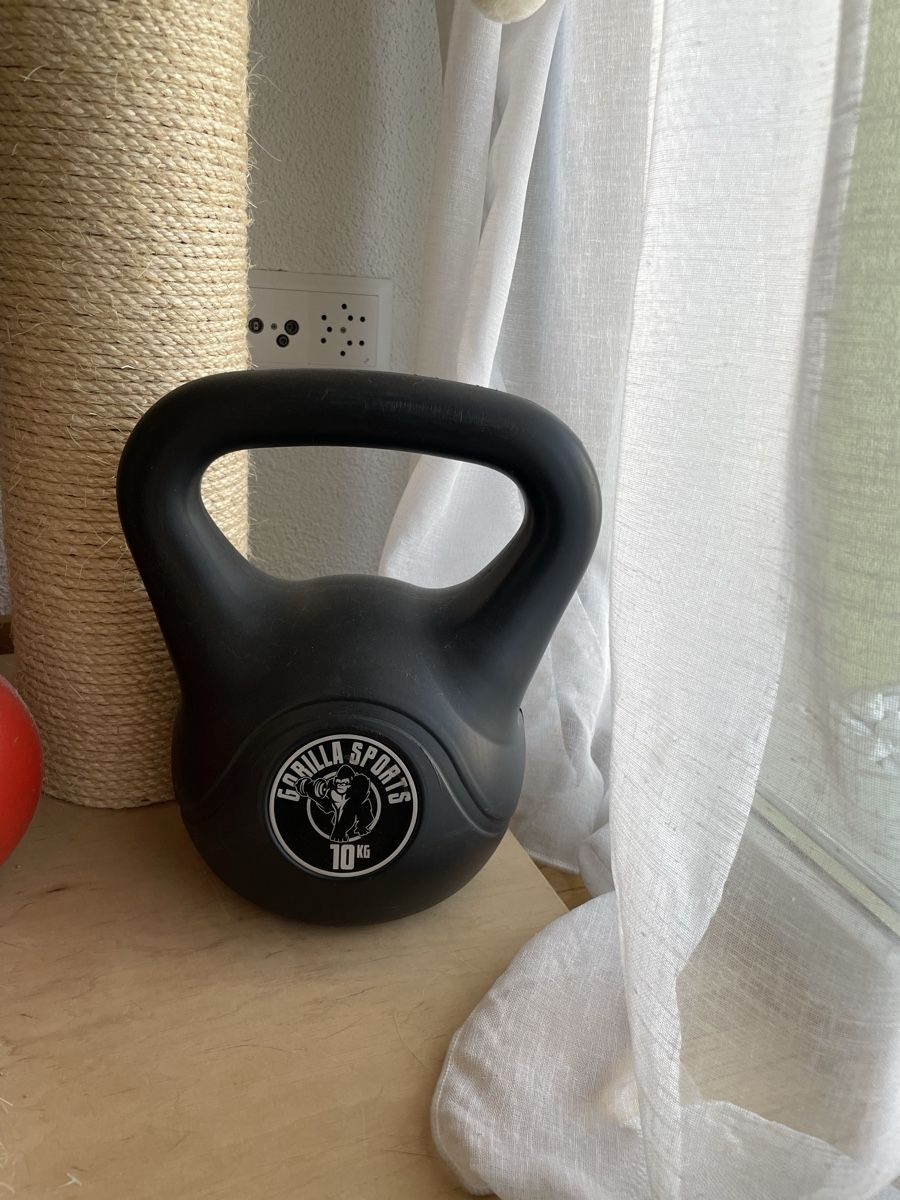 Manubri & Pesi: Kettlebell Gorilla Sports 10 kg – Nuovo (secondo la descrizione) da Glattpark (Opfikon) venduto da malouamelia