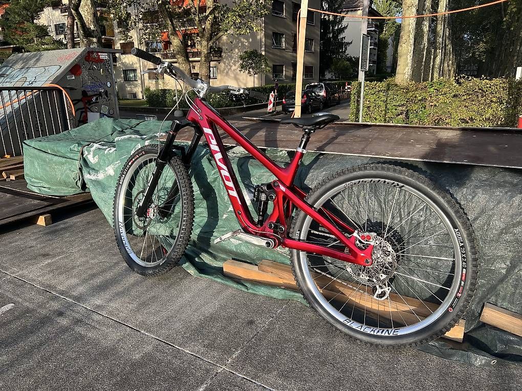 Biciclette: Pivot Firebird Custom L 29" – Usato da Basel venduto da N1KK0 4