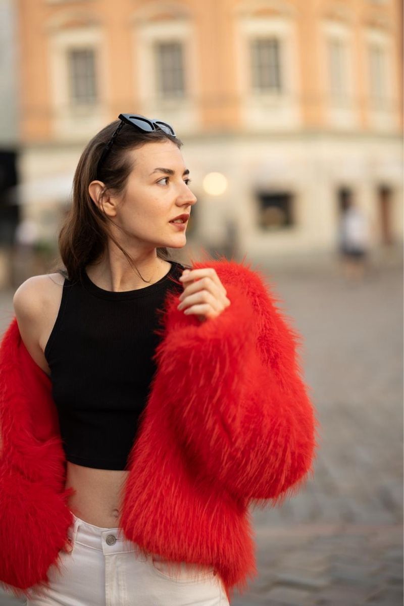 Vestes: Faux Fur Jacket Red size S/M condition new – Neuf (Voir description) à Basel par eka_v28r 5