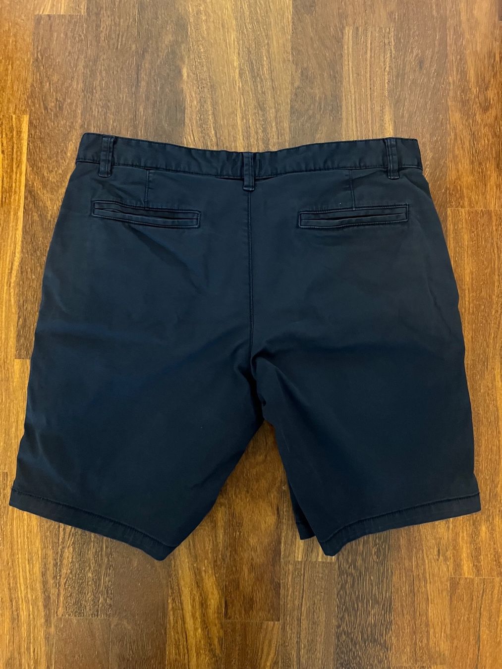 Benetton Pantaloni: Benetton Shorts, Gr. 48 – Usato da Zürich venduto da Linde1039 2