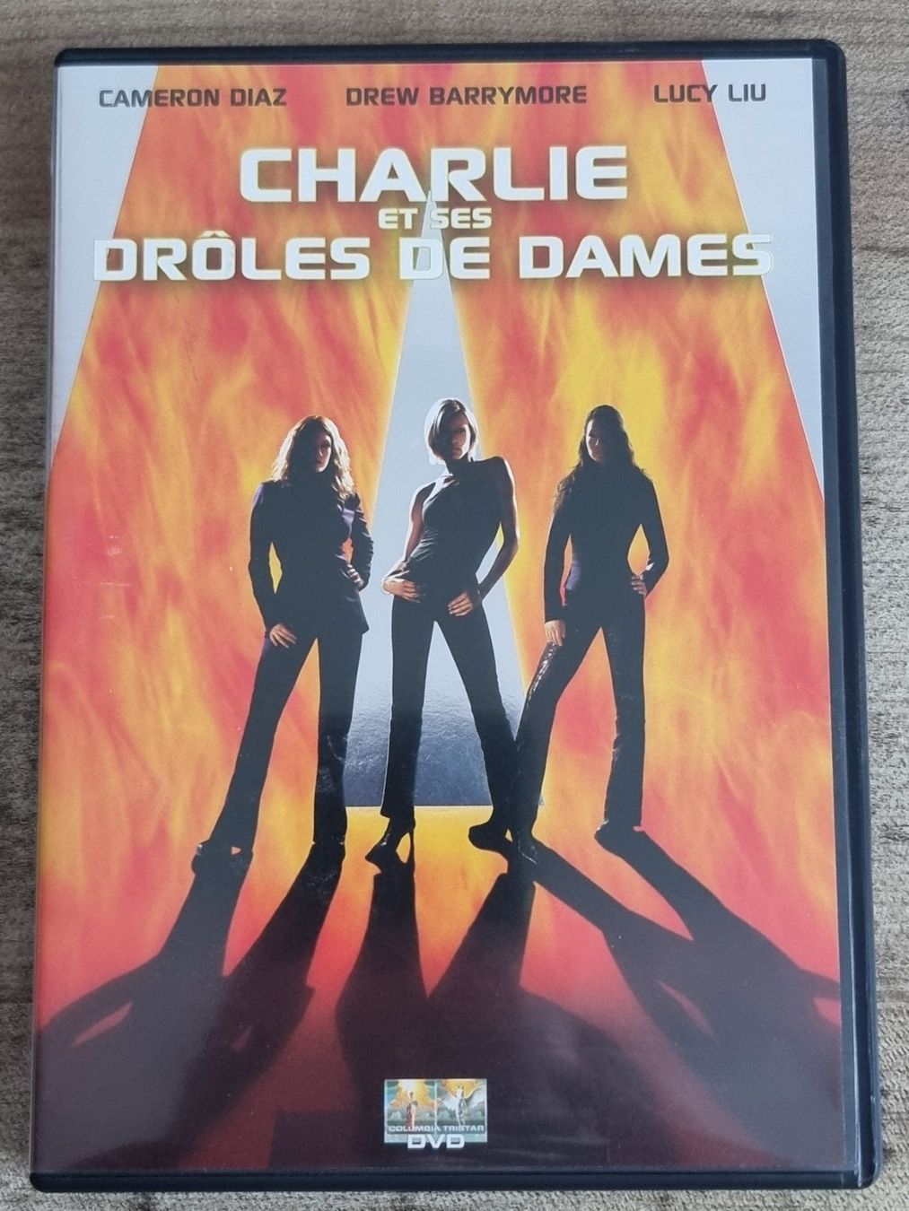 Tous les DVDs: Charlie et ses drôles de dames – D'occasion à Chavannes-près-Renens par XWR4