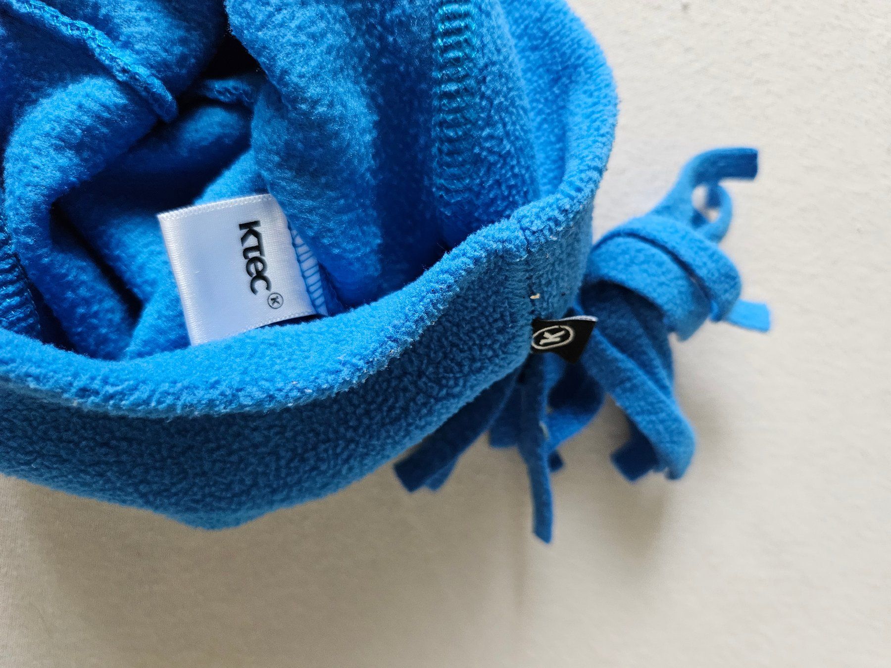 Altro abbigliamento per bambino: Fleece Kappe / Mütze Gr. ca. 45 cm – Usato da Unterengstringen venduto da saraman 1