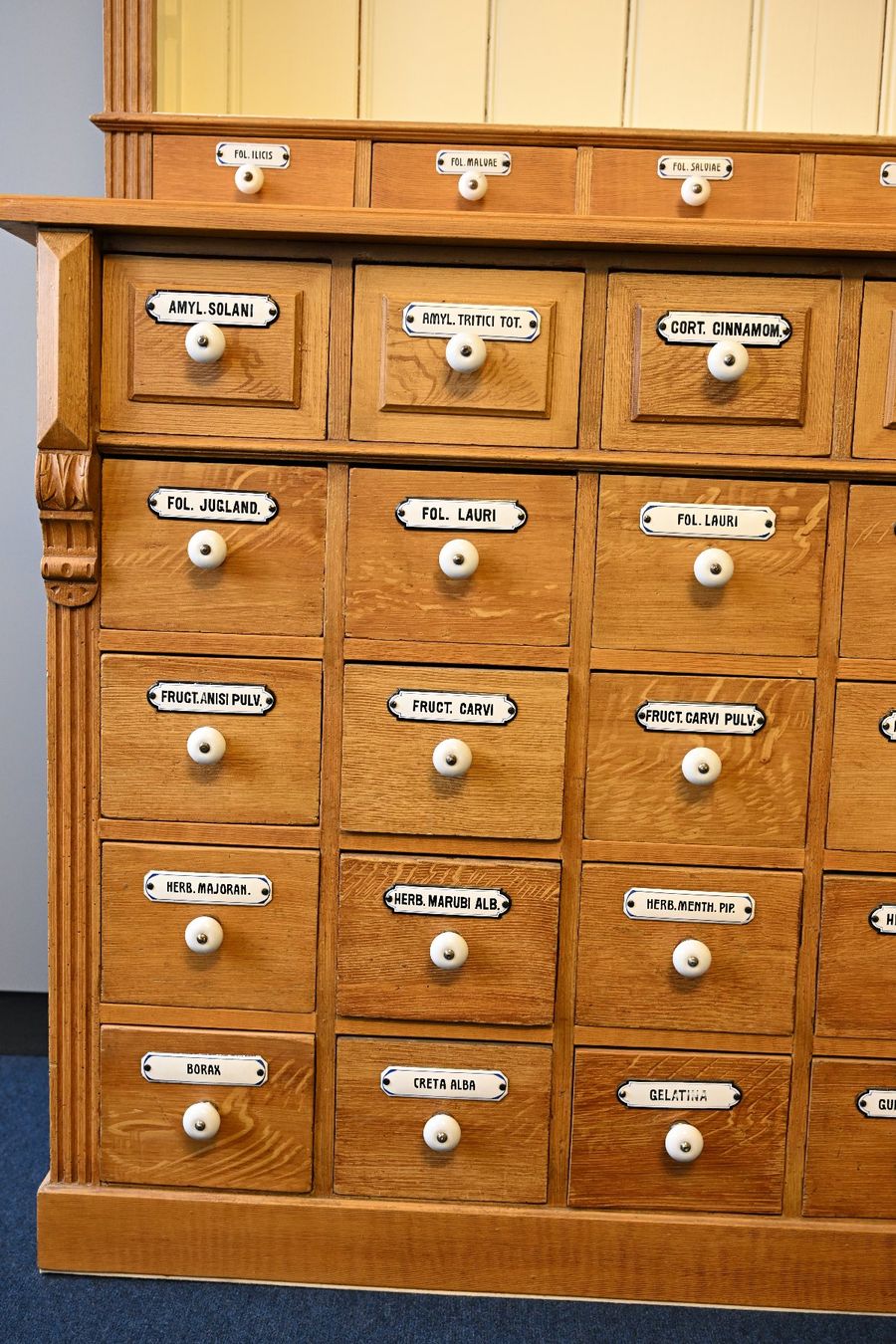 Armadi: Apotheker-Schrank antik (ca. 1890) – Usato da Walchwil venduto da buywithmats 3