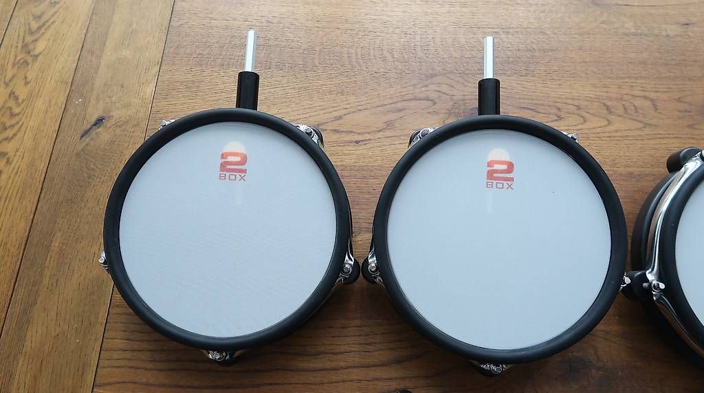 2Box Strumenti musicali: 2Box Tom/Snare-Pad-Satz Top Zustand – Usato da Rafz venduto da andy-music01 2