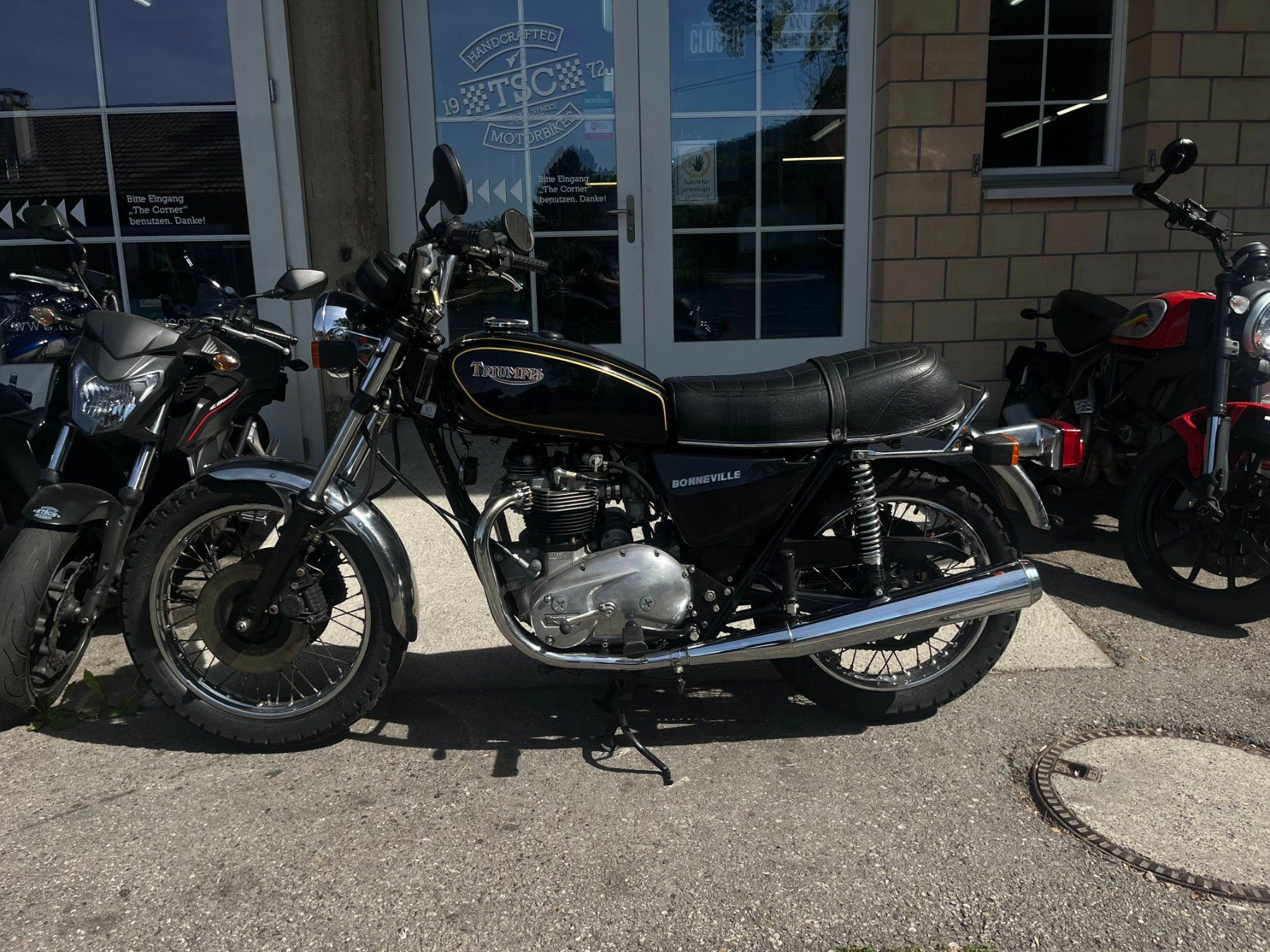 Triumph Strada: TRIUMPH Bonneville 750 – Usato da Burgdorf venduto da scm02 1
