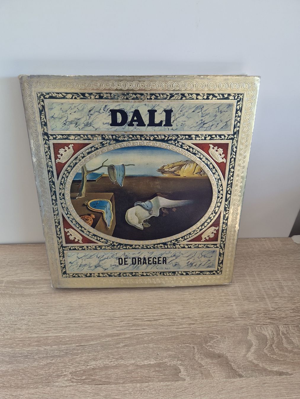 Livre d'art Dali édition Draeger, illustré, bon état (Gebraucht) in ...