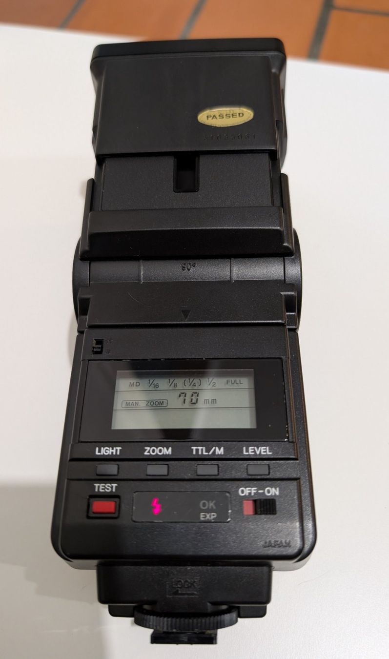 Minolta Flash: Minolta Program 4000AF mit Etui – Usato da Pfaffhausen venduto da angliker 1