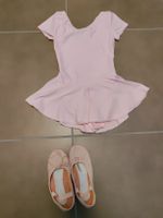 Ballettkleid und -Schuhe