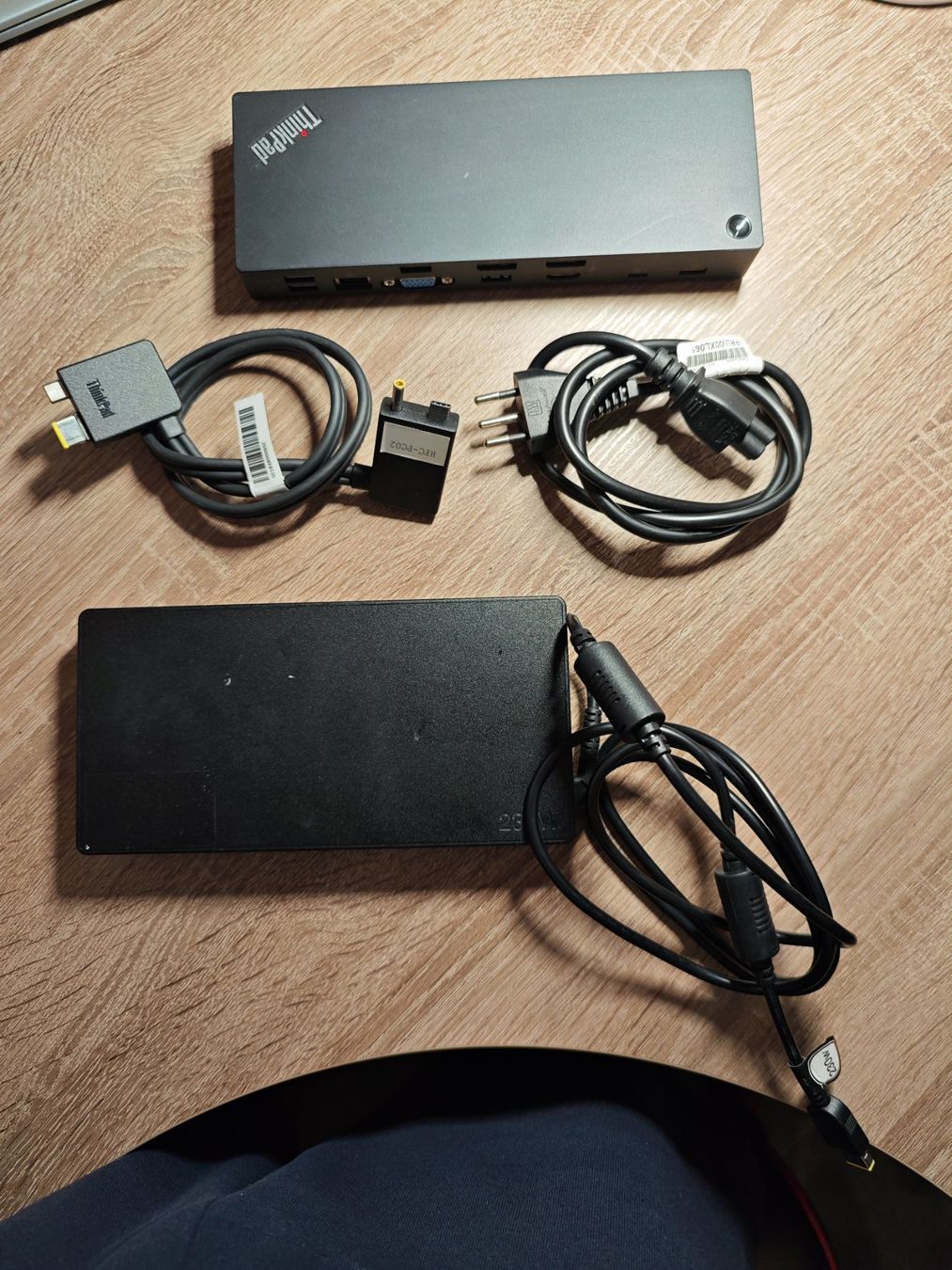 Lenovo Docking station: ThinkPad Thunderbolt 3 Workstation Dock 40AC Dockingstation – Usato da Intragna venduto da Dekino 2